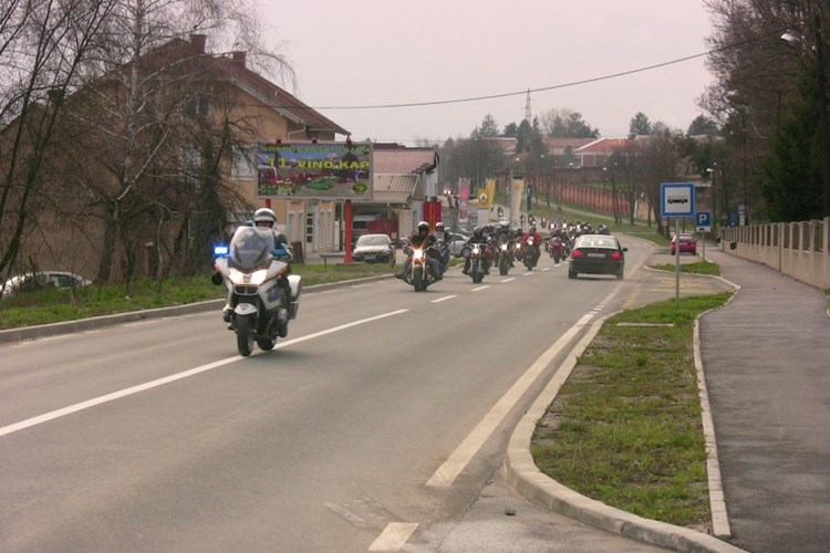 Slika /slike-vijesti/2013 godina/Motoristi i policija/Independent Moto Party 2013 087w1.jpg